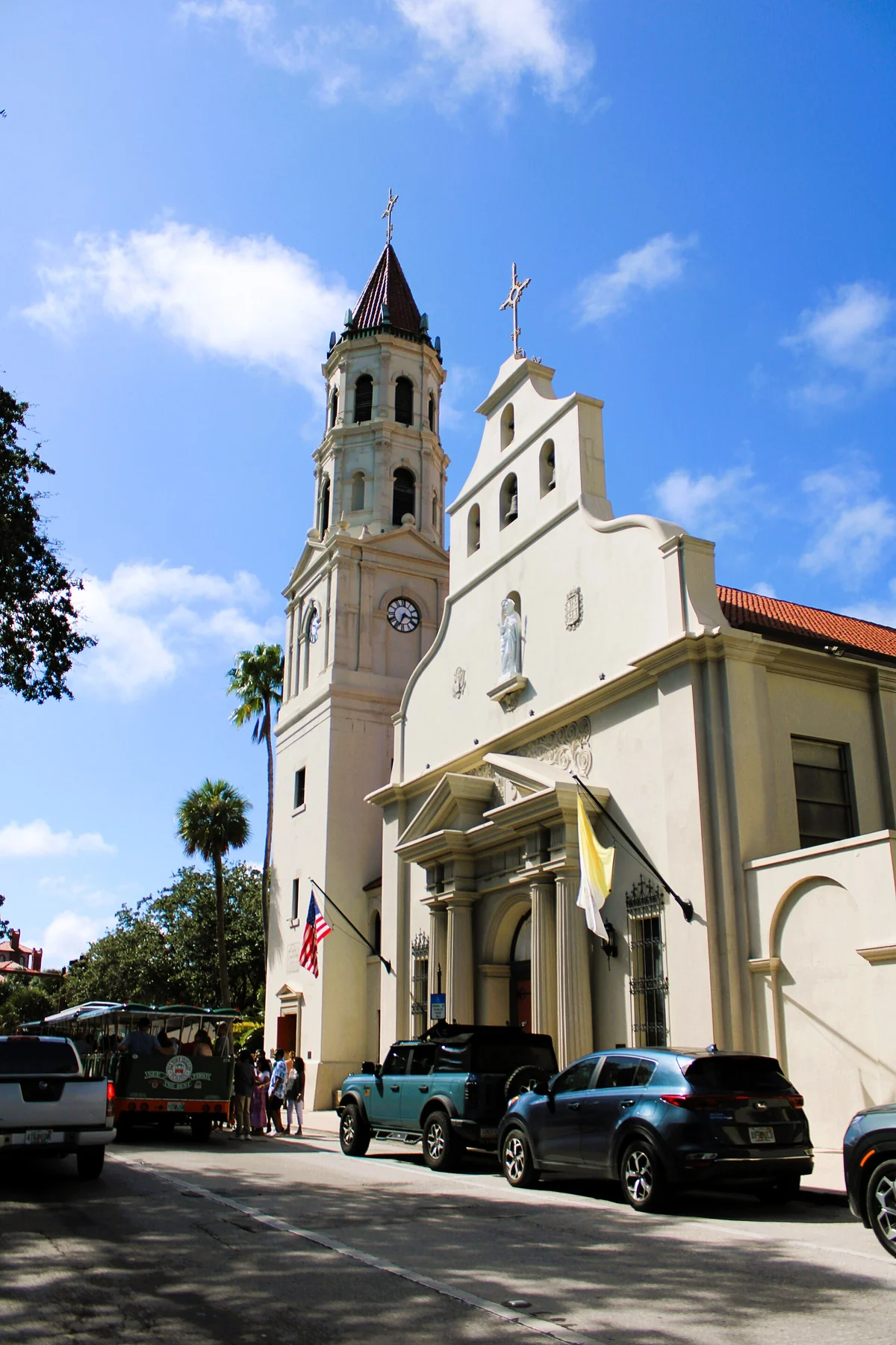 The Cathedral Basilica facade and bell tower, passed on St. Augustine carriage tours and cart tours